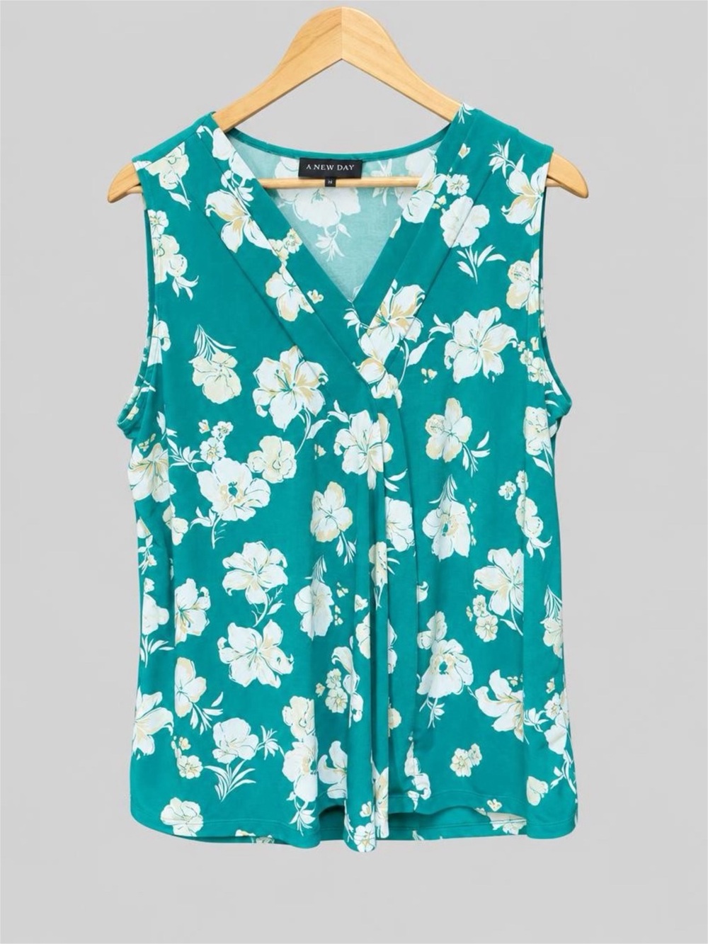 Lane Bryant Teal Floral Sleeveless V-Neck Tank - 14/16